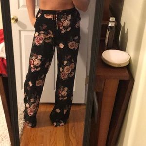 Black pants with flowers 🌺